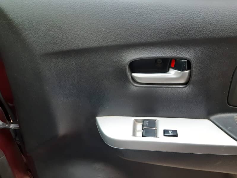 Suzuki Wagon R 2021 12