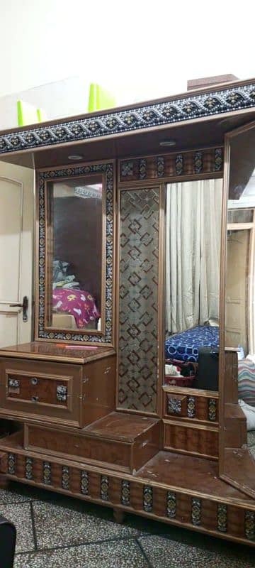 bed with side tables and dressing table 9