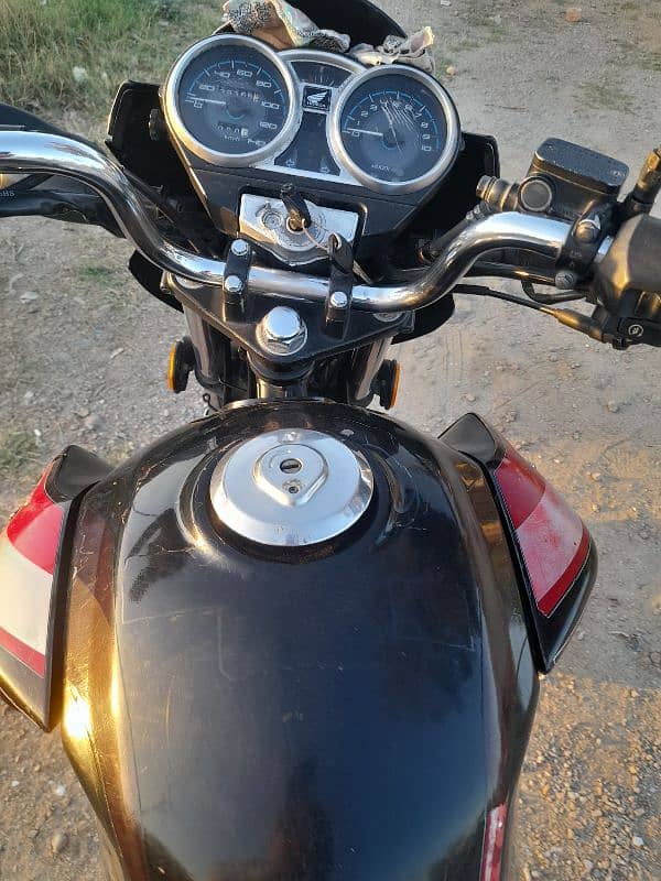 Honda CB150F Can b exchange 15