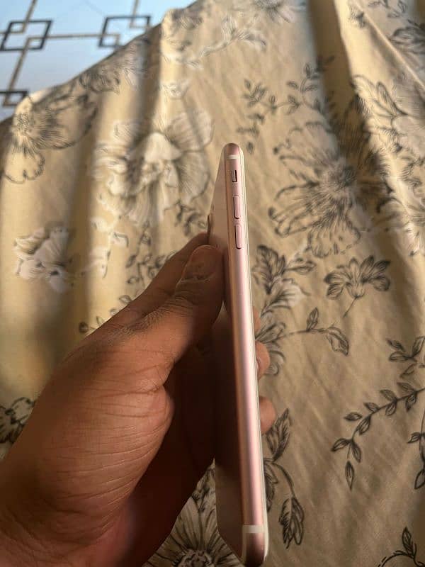 Iphone 7plus Non PTA 2