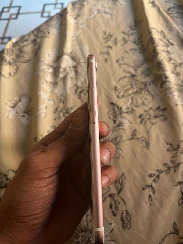Iphone 7plus Non PTA 3