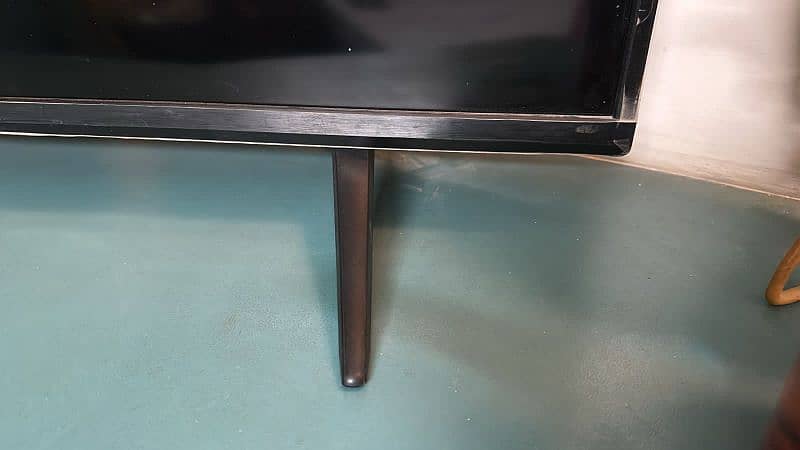 TCL smart LED available for sale 4