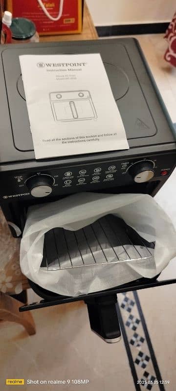 Westpoint Deluxe Brand New Air Fryer 2
