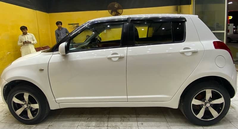 Suzuki Swift 2012 3
