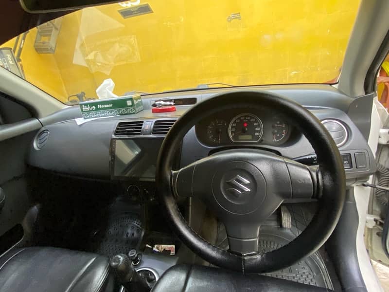 Suzuki Swift 2012 12