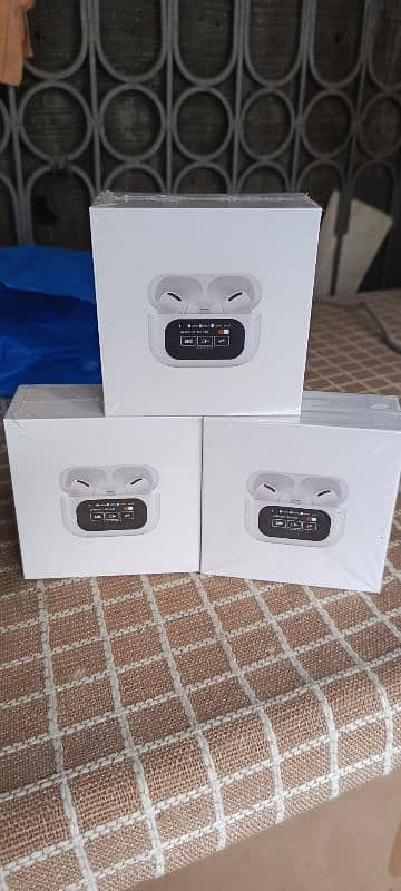 apple airpods pro2 and a 10pro 1