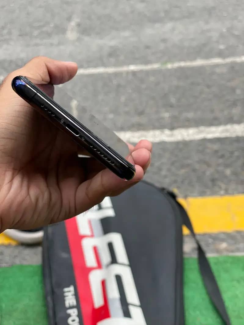 iPhone 11 pro max 2