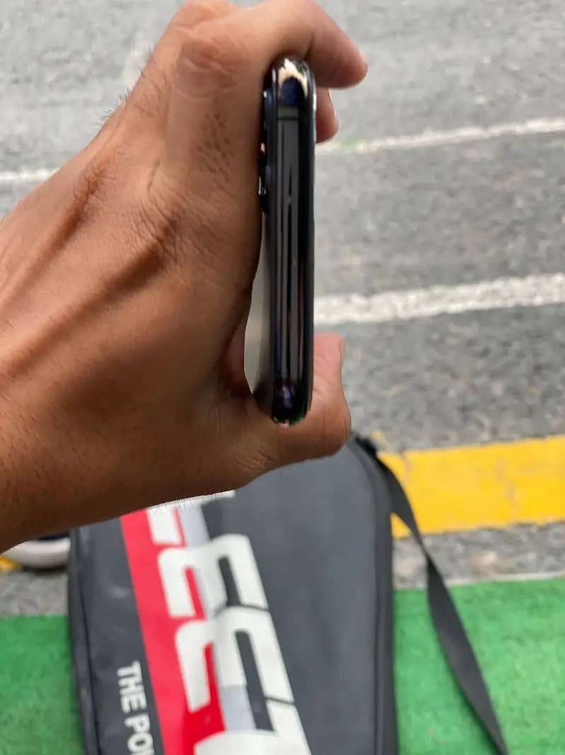 iPhone 11 pro max 3
