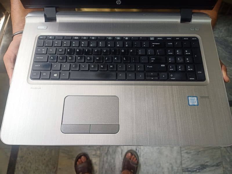 Generation 6 core i5 17 inches display 256gb sad card and 1 gb graphic 1