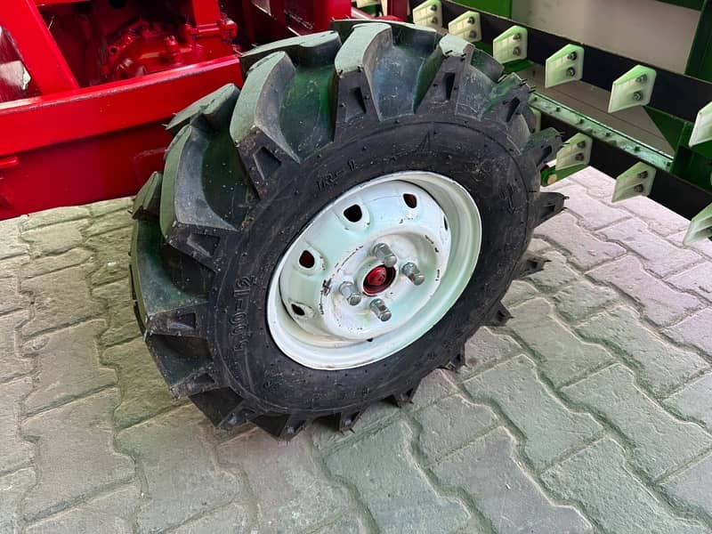 Three wheel Reaper Machine || Fodder  Cutting Tool 2