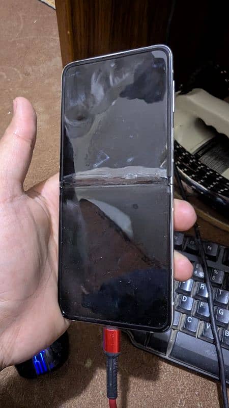 Samsung Galaxy z flip 3 1