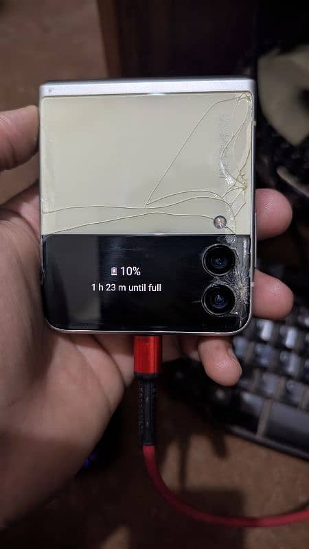 Samsung Galaxy z flip 3 4