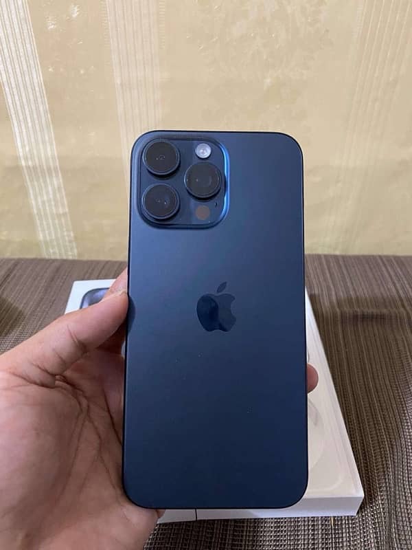 Iphone 15 pro max “512gb “98% healTh 0