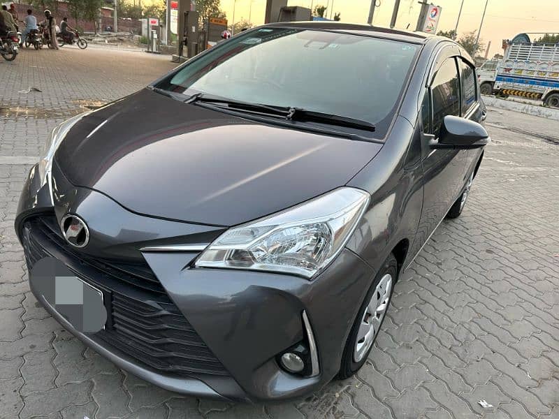 Toyota Vitz auto 2018/2021 total original car 2