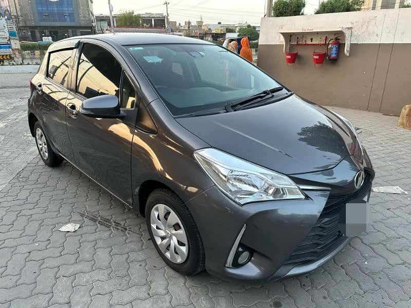 Toyota Vitz auto 2018/2021 total original car 8