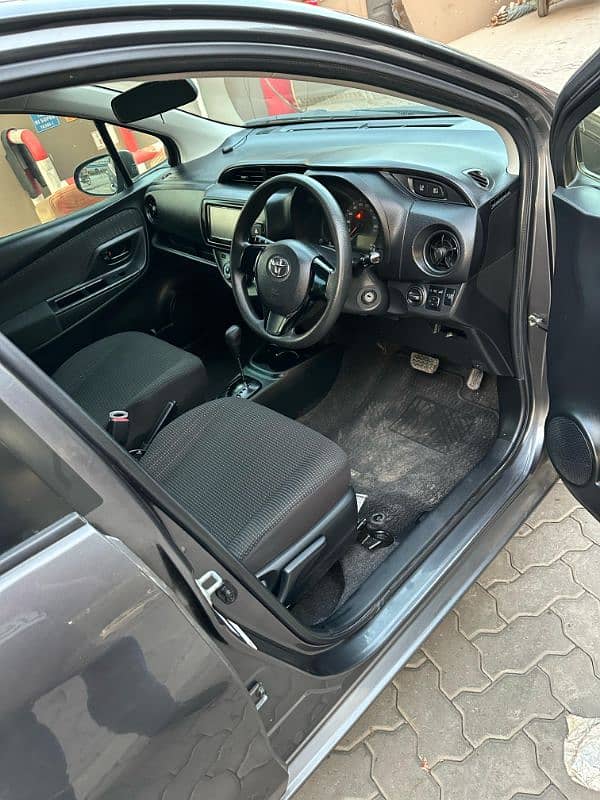Toyota Vitz auto 2018/2021 total original car 13