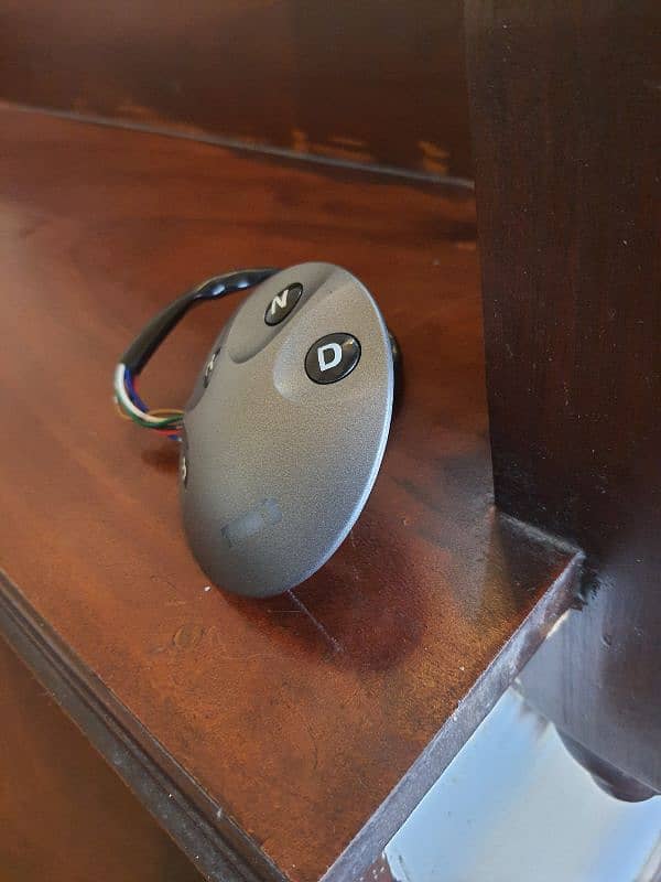 TOMS TOUCH BUTTON GEAR SHIFTER PRIUS ZVW30 4