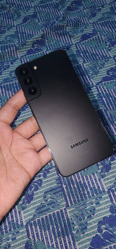 galaxy s22 plus 8/128 with box 0