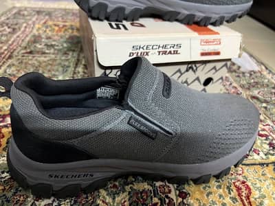 skechers
