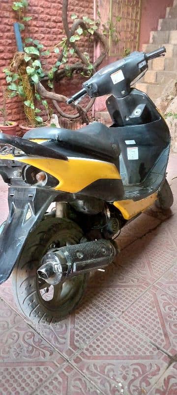Scooty 2