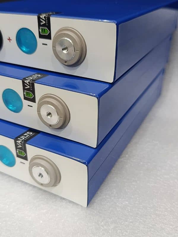 lithium Phosphate Cell , LifePO4 , lithium battery , 105ah , 12v 4