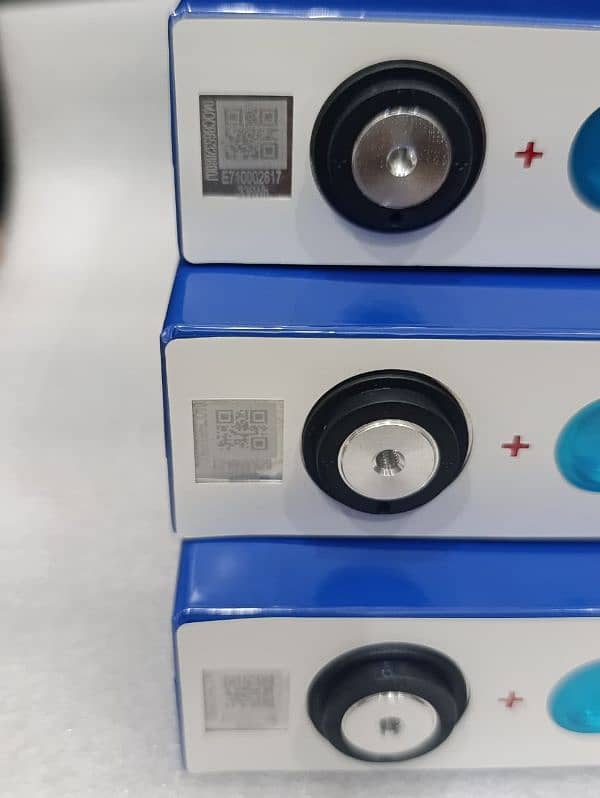 lithium Phosphate Cell , LifePO4 , lithium battery , 105ah , 12v 5