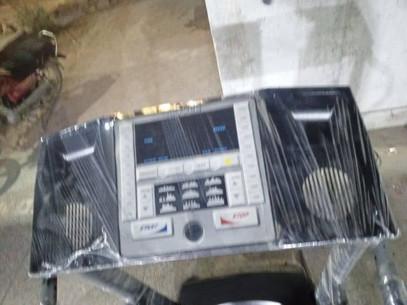 In city sargodha 03007227446 Running machine Treadmill jogging machine 5