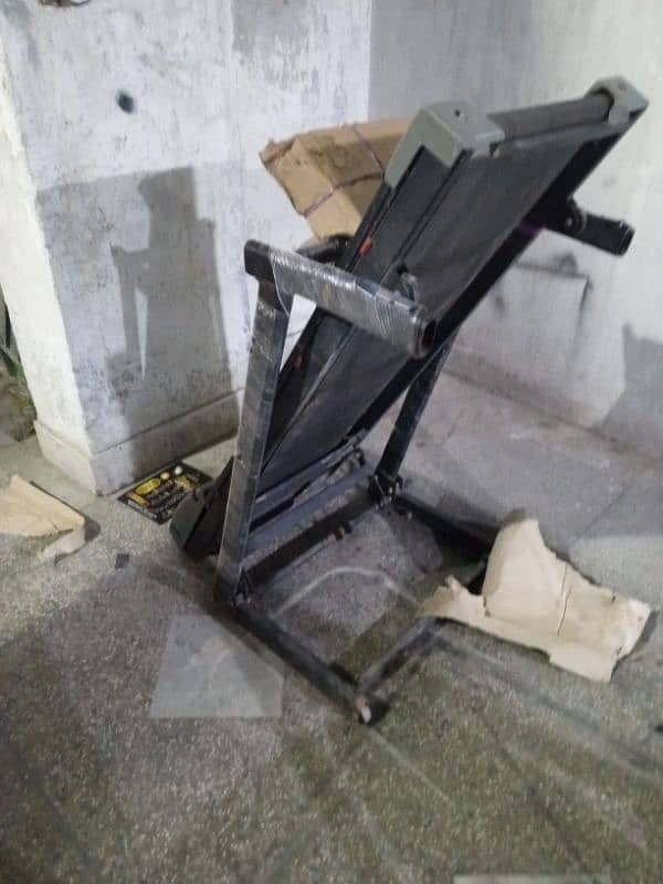 In city sargodha 03007227446 Running machine Treadmill jogging machine 15