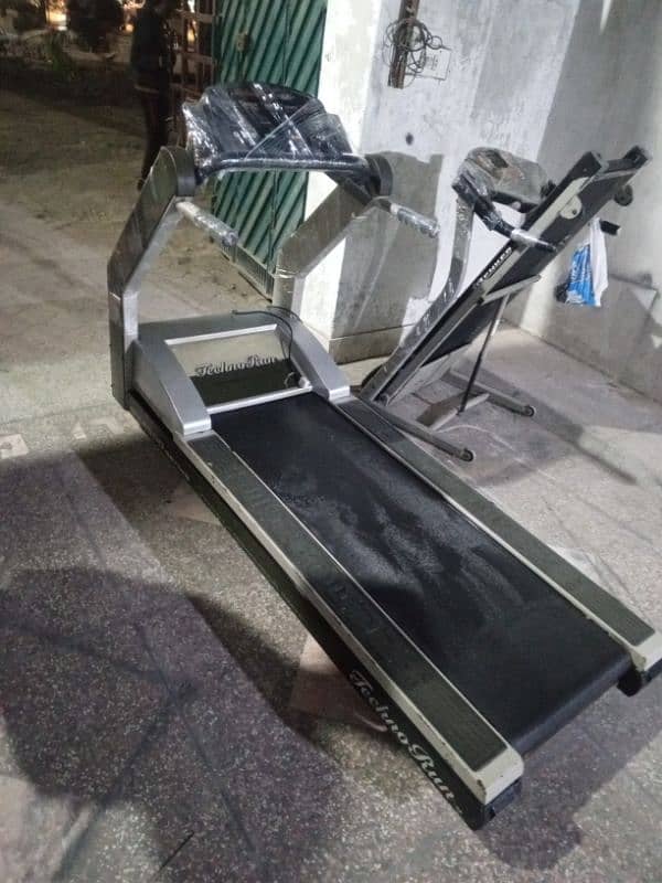 In city sargodha 03007227446 Running machine Treadmill jogging machine 19