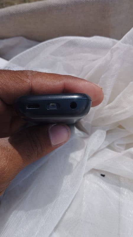 Nokia 105 with duill SIM original mobile and battery. 2