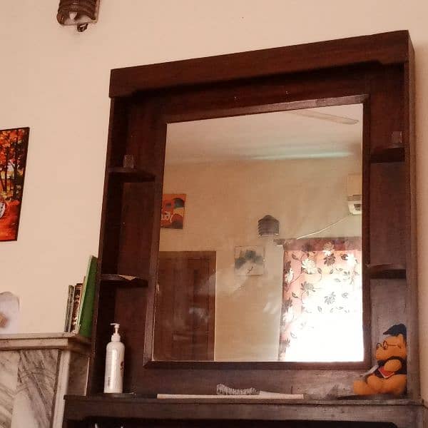Old Dressing Table 0