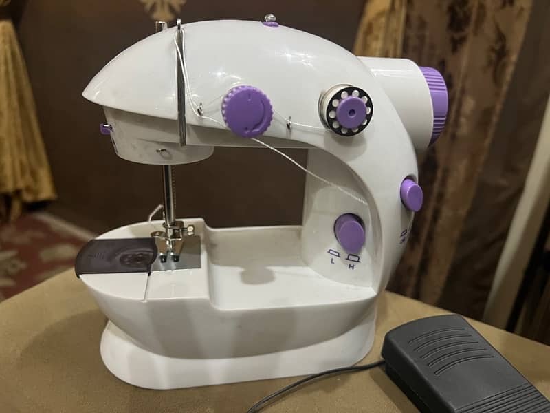 Mini Sewing Machine 1
