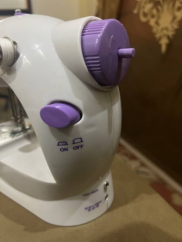 Mini Sewing Machine 3