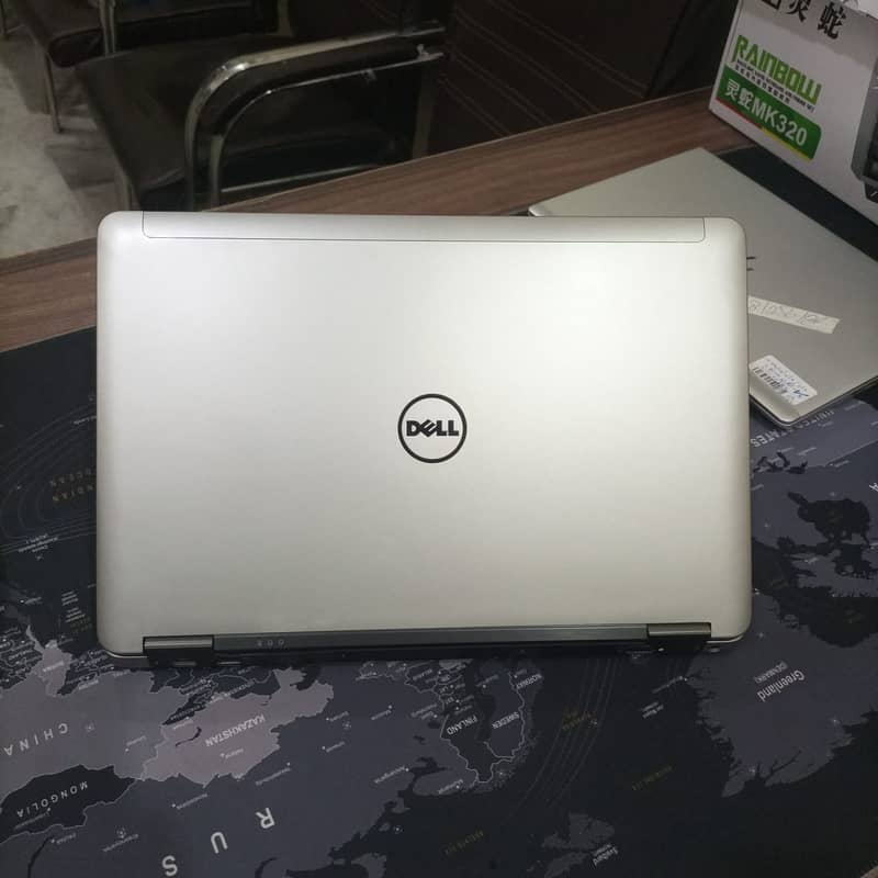 Dell Latitude E6540 Core i7-4810MQ 2GB AMD Graphics 8GB Ram 128GB SSD 0