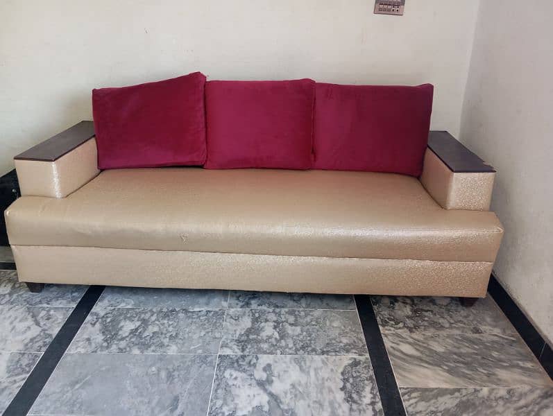 7 seater sofa set. 1