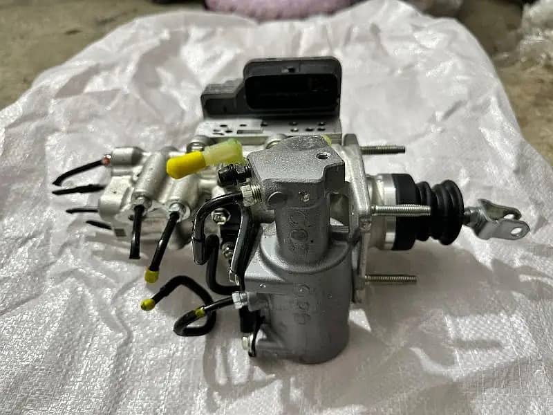 hybrid battery And ABS System , Hybrid Battery prius aqua camry crown 7