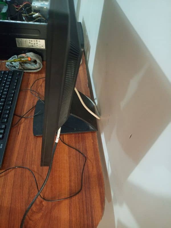 computer for sell working good 4