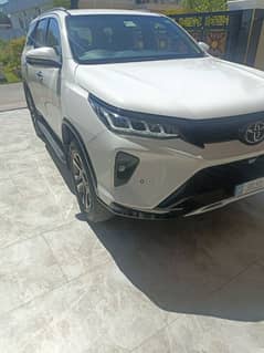 Toyota Fortuner Legender 2022