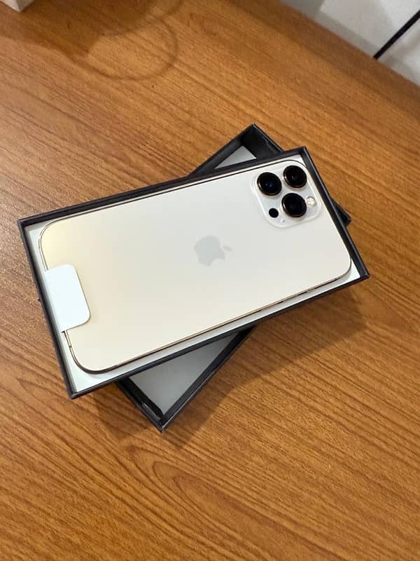 iphone 13 pro max 128gb golden like new. factory unlock and pta approv 2