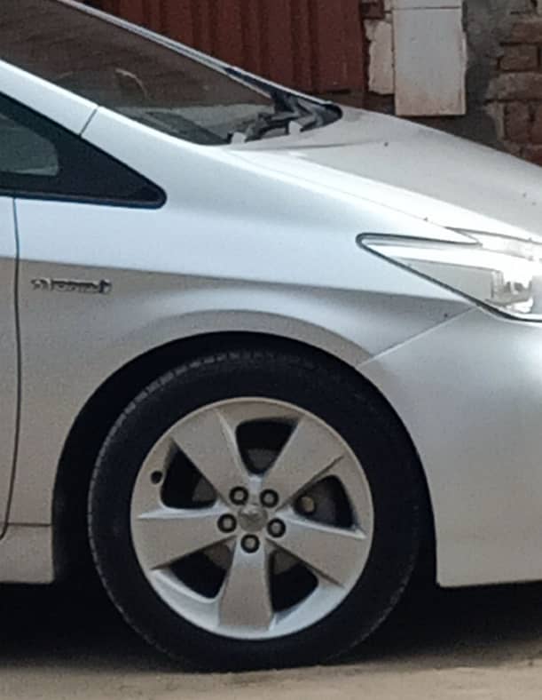 Toyota Prius  17'' Rims 3