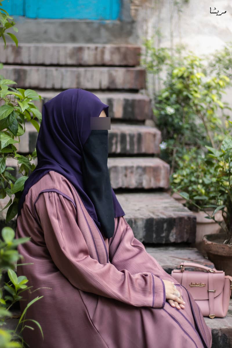 Zoom Maghzi Design Abaya 1