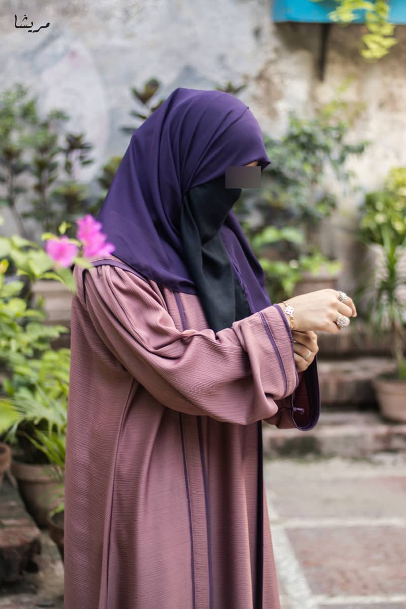 Zoom Maghzi Design Abaya 3