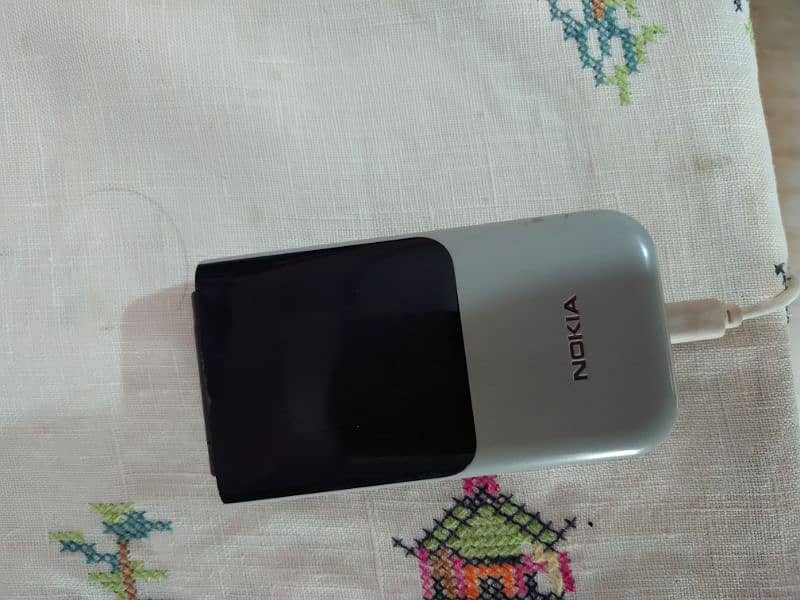 Nokia 2720 Flip dual sim 2
