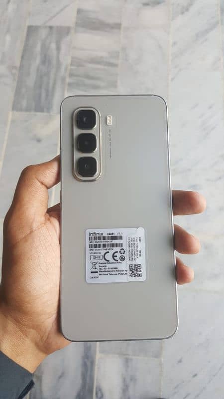 Infinix Hot 50 Pro with box/charger 7 months warranty 2