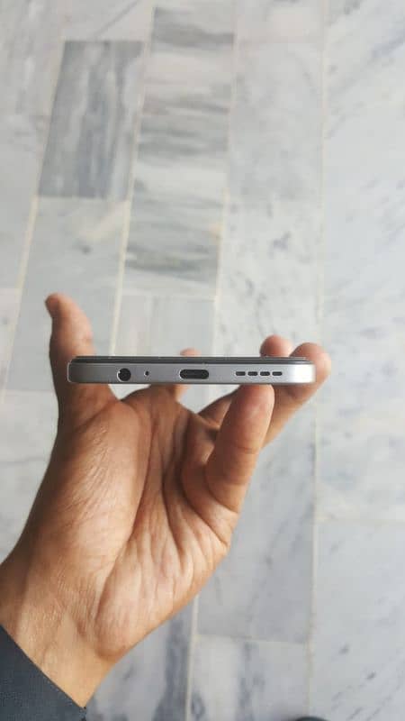 Infinix Hot 50 Pro with box/charger 7 months warranty 3