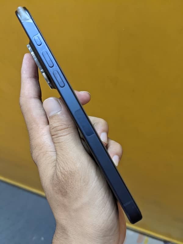 iPhone 15 Pro Max – Blue Titanium (256GB) | Official Warranty! 3