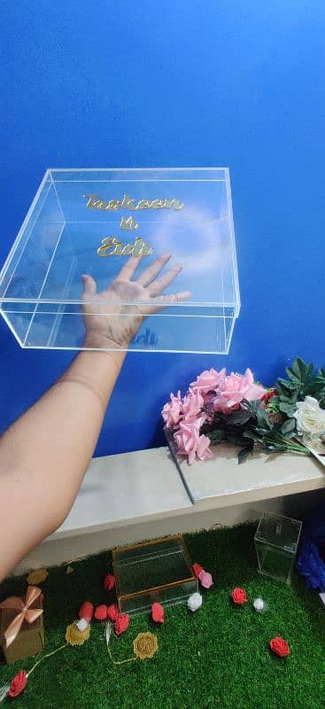 Acrylic Boxs Available 3