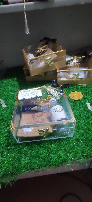 Acrylic Boxs 11