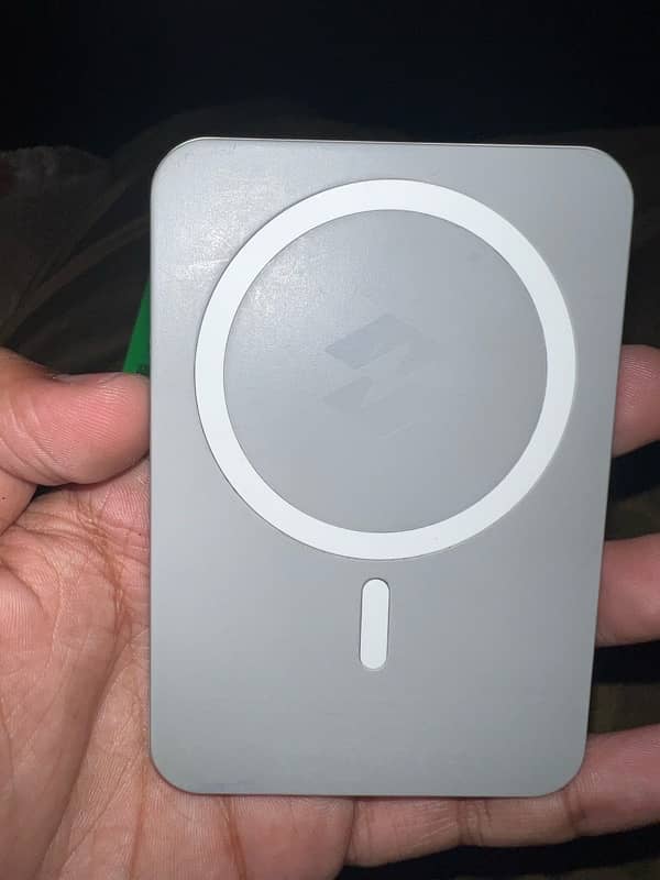 Infinix original wireless powerbank 1