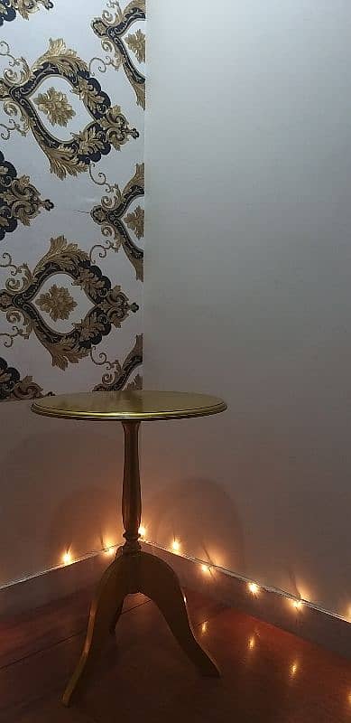 Luxury Wooden Table – Elegant & Durable 4